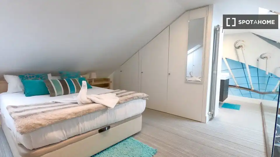 Room in Prosperidad - Delicias