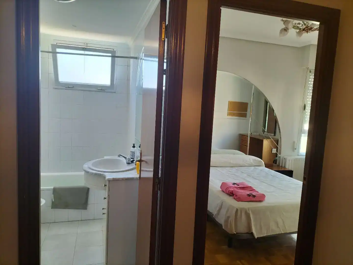 Badezimmer von Wohnung zur Miete in Vitoria - Gasteiz mit Parkett, Möbliert und Balkon