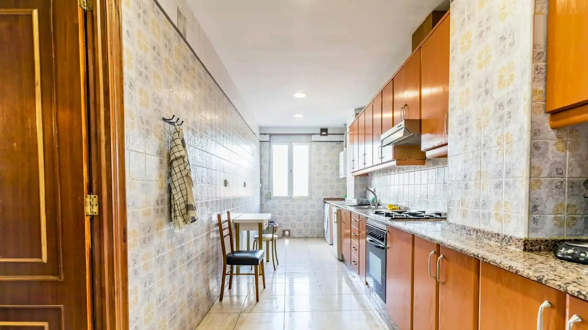 Cocina de Piso para compartir en Valencia con Calefacción y Lavadora