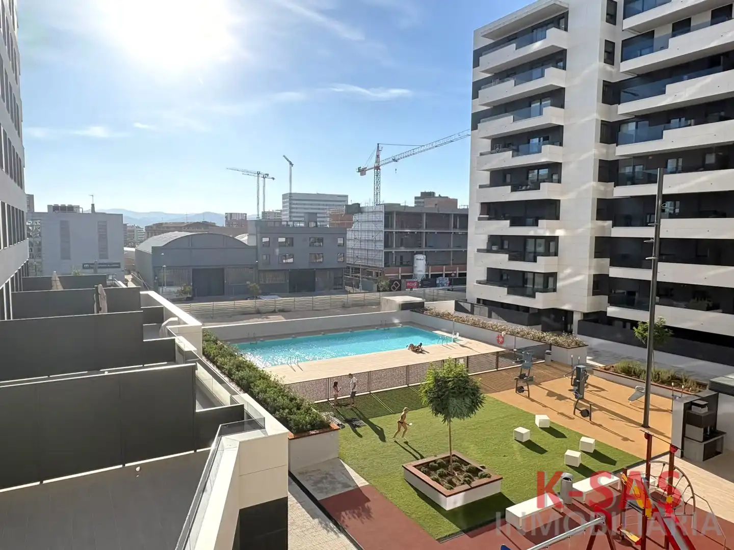 Swimming pool of Flat for rent in Montesa