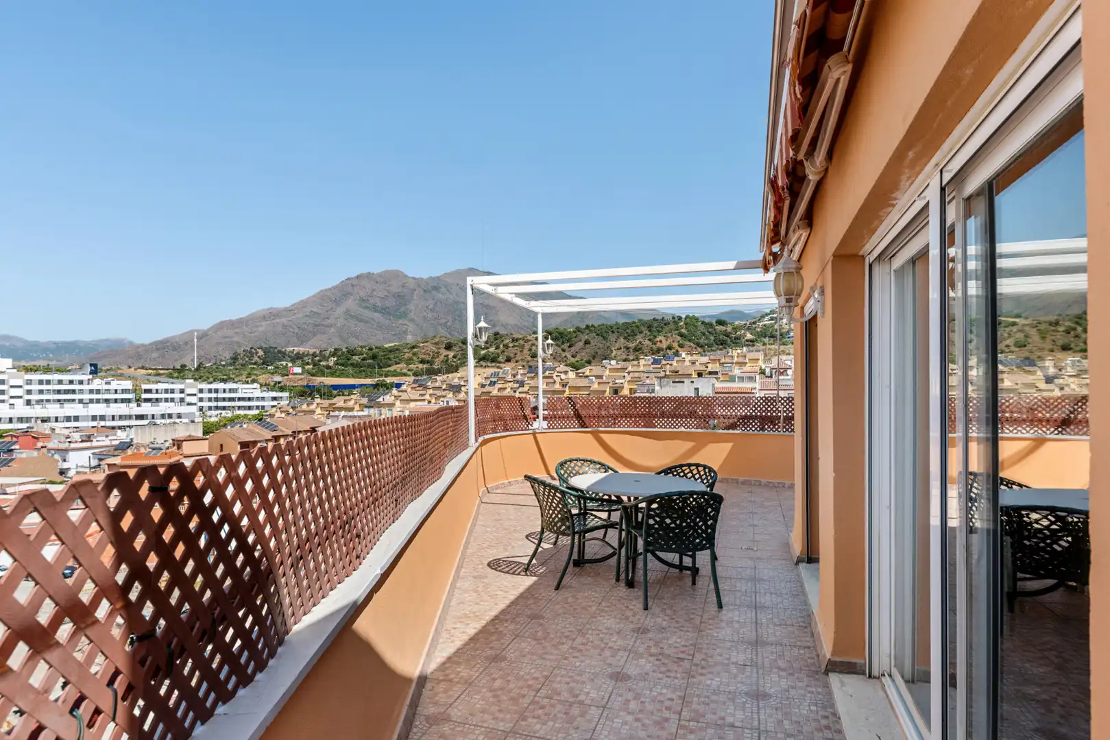 Terraza de Ático en venta en Estepona con Aire acondicionado, Terraza y Trastero