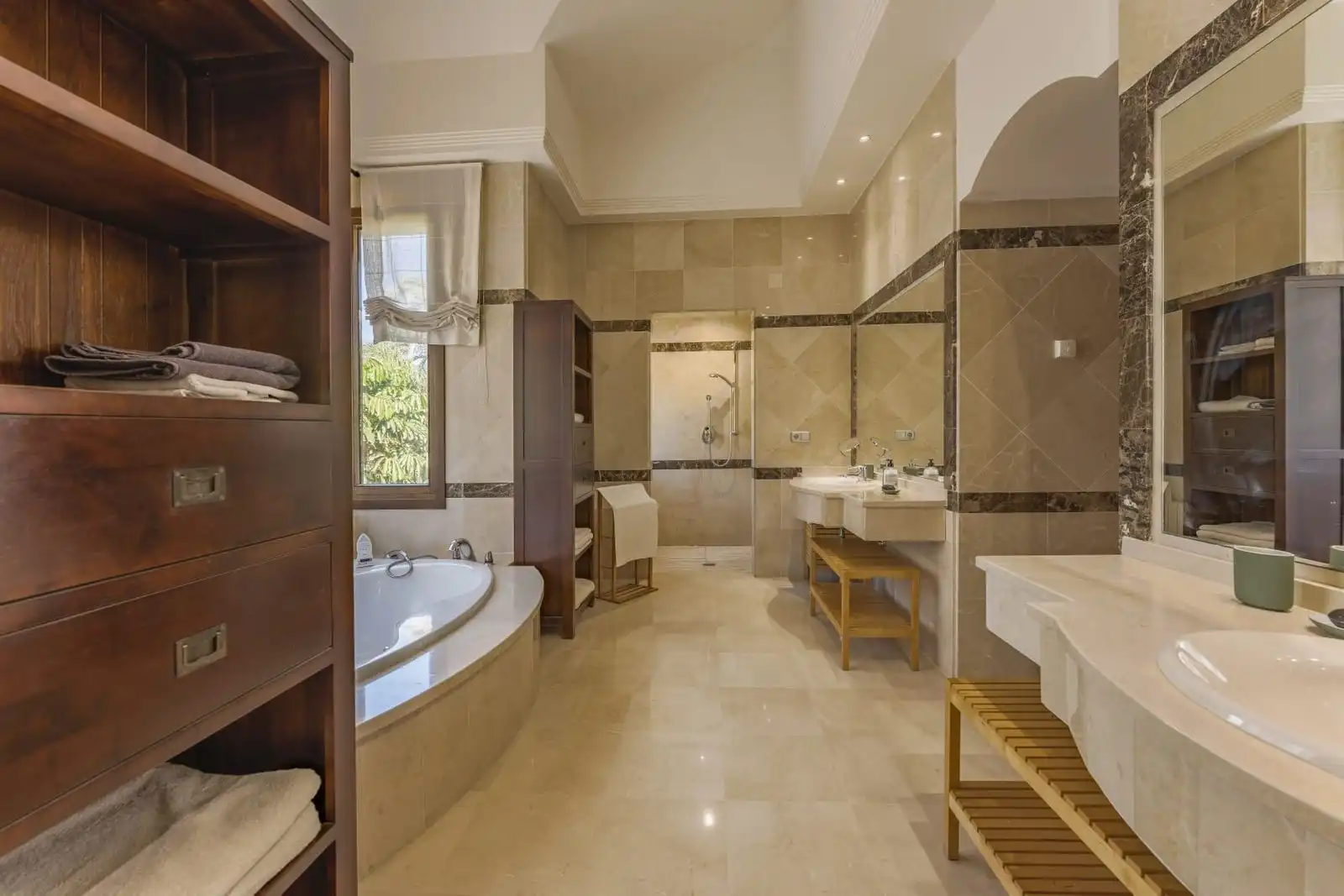 Chalet con piscina en venta en Nueva Andalucía, imagen 14