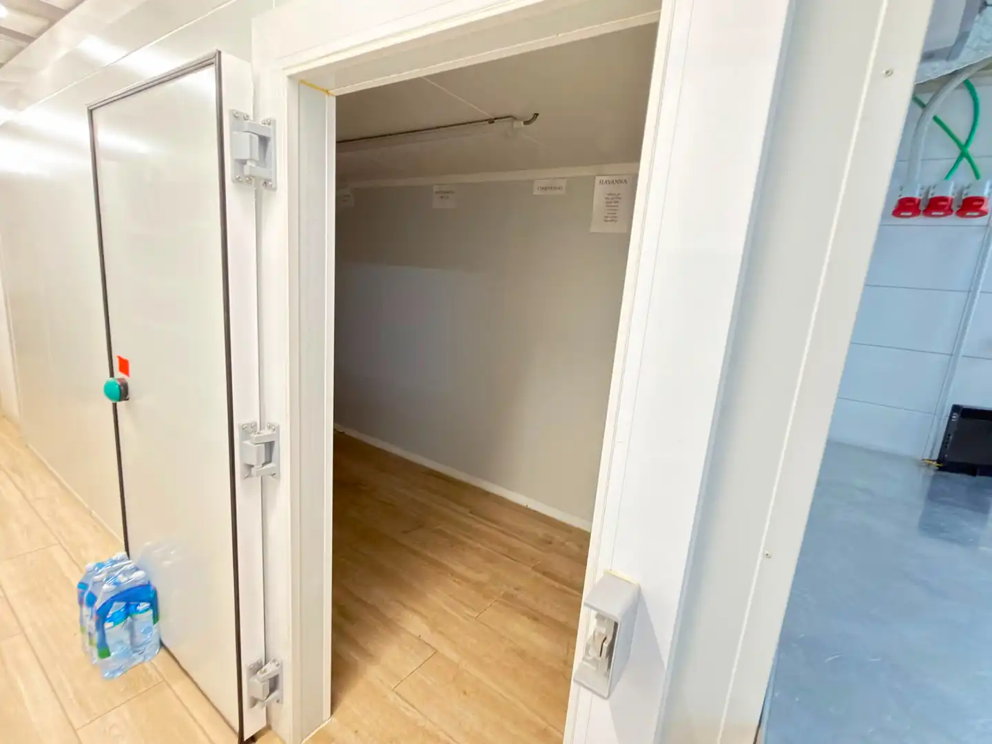Local comercial en traspaso en Carrer de Viladomat, imagen 18