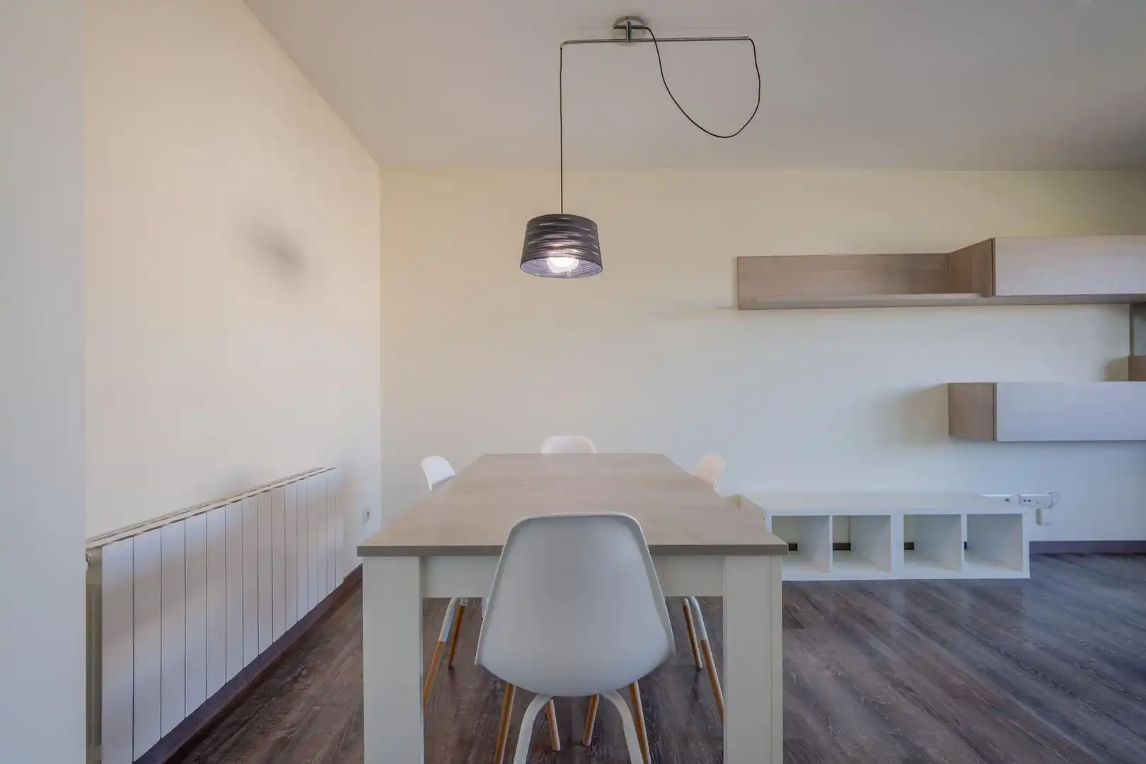 Esszimmer von Wohnung zur Miete in Salt