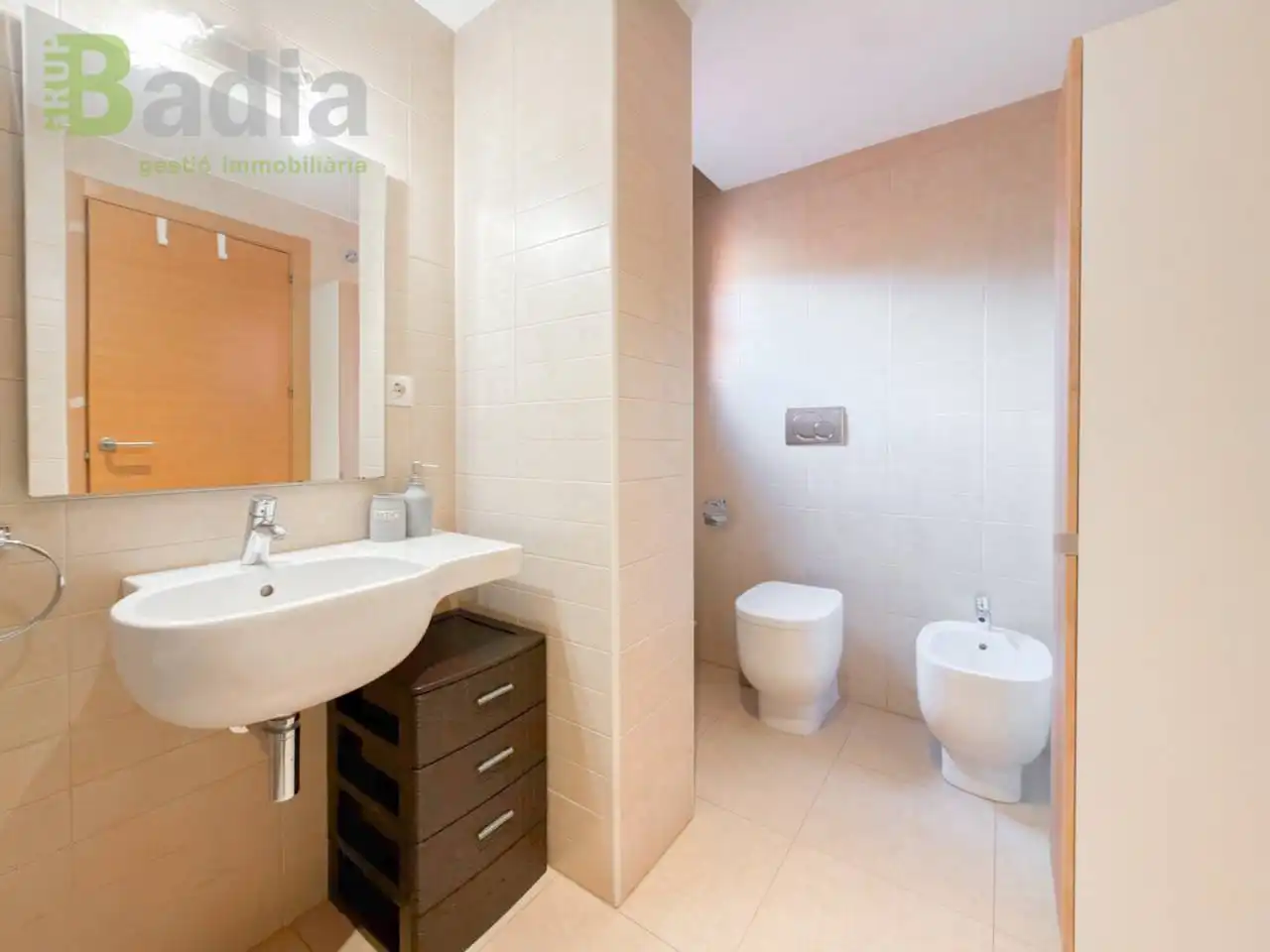 Baño de Dúplex en venta en Alcarràs con Aire acondicionado, Calefacción y Parquet