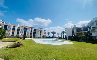 Piscina de Apartament en venda en Cambrils amb Calefacció, Terrassa i Moblat
