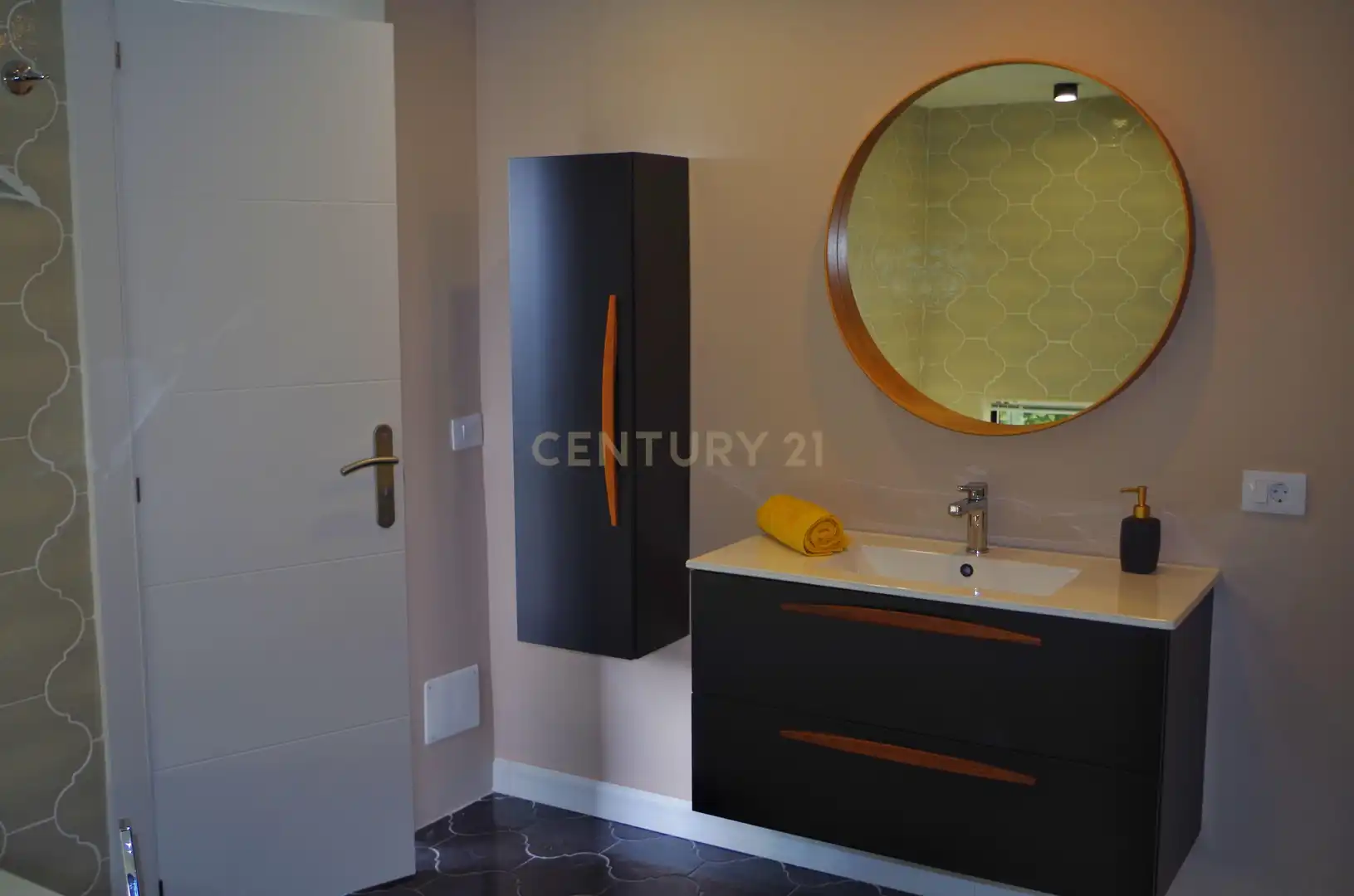 Bathroom of Houses for sale in San Miguel de Abona  with Swimming Pool