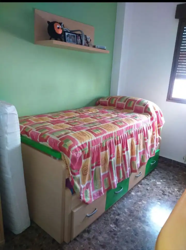 Habitación de Casa adosada en venta en Albacete con Aire acondicionado, Calefacción y Balcón