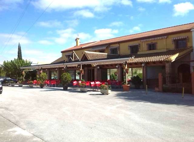 Edificio en Venta en Calle Los Carriones en Castilléjar