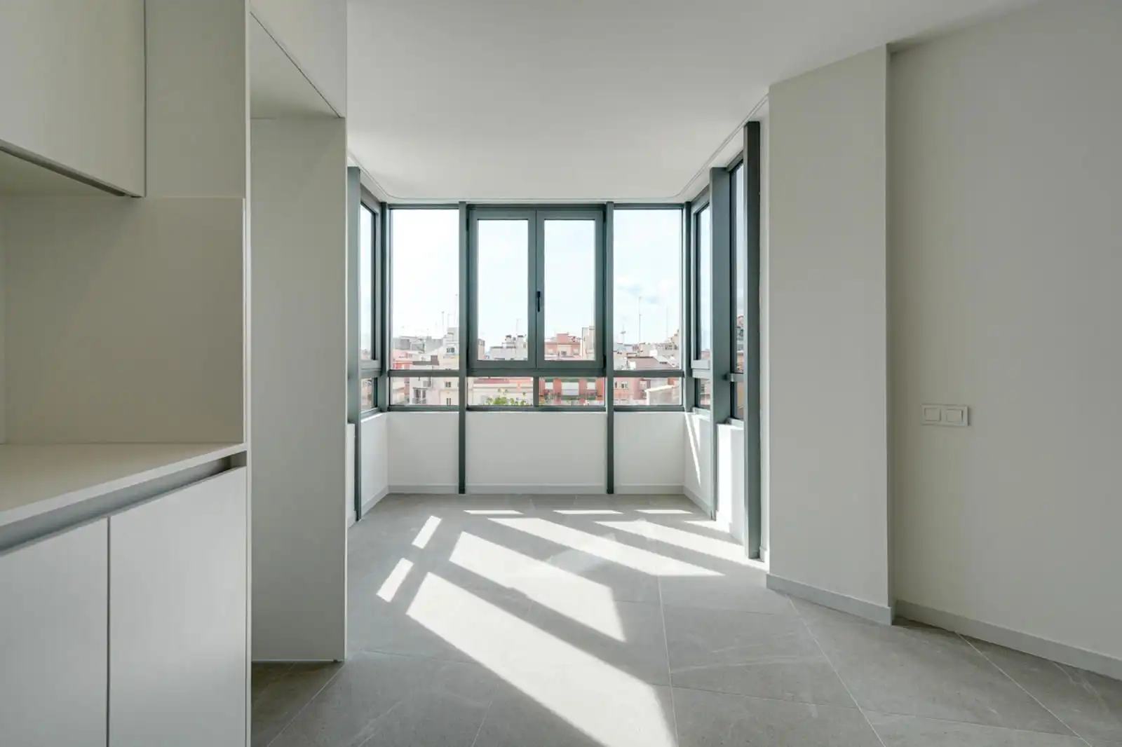 Piso en venta en L'Hospitalet de Llobregat con Terraza