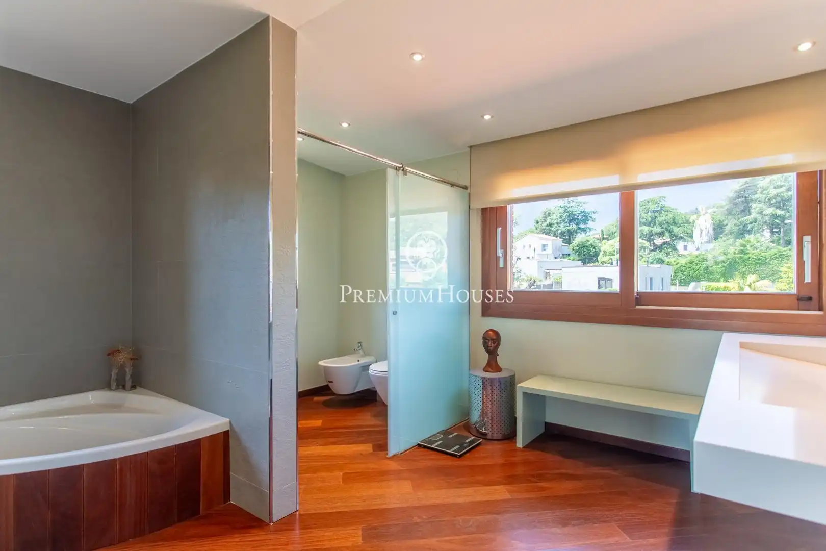 Badezimmer von Haus oder Chalet zum Verkauf in Cabrera de Mar mit Klimaanlage, Heizung und Privatgarten