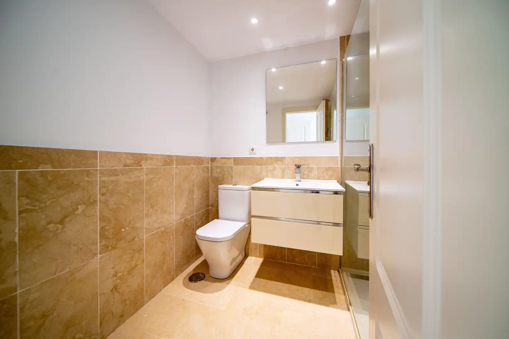 Apartamento con piscina en venta en Benalmádena pueblo, imagen 31