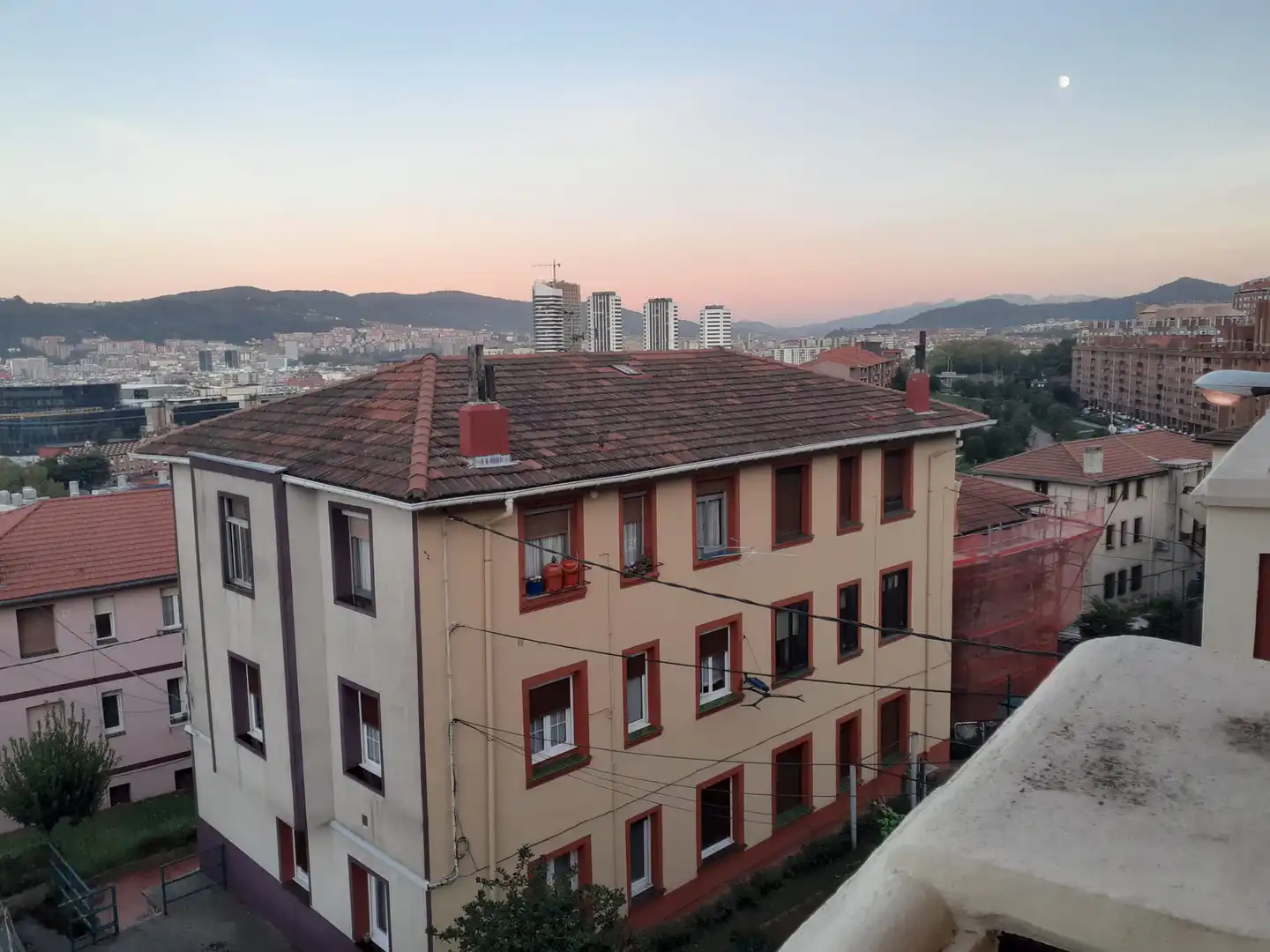 Vista exterior de Piso en venta en Basurtu - Zorrotza