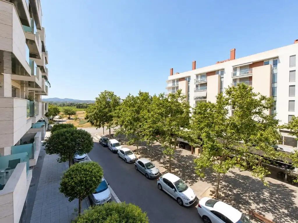 Aparcament de Pis en venda en Vilafranca del Penedès amb Aire condicionat, Calefacció i Forn