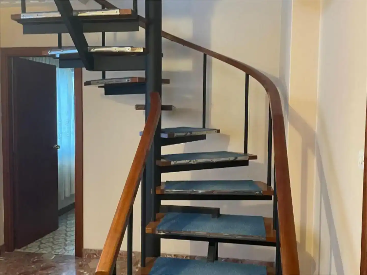 Piso en venta en Ponteceso con Amueblado y Balcón