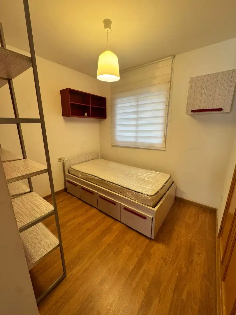 Habitación de Piso de alquiler en Valencia con Aire acondicionado, Calefacción y Parquet