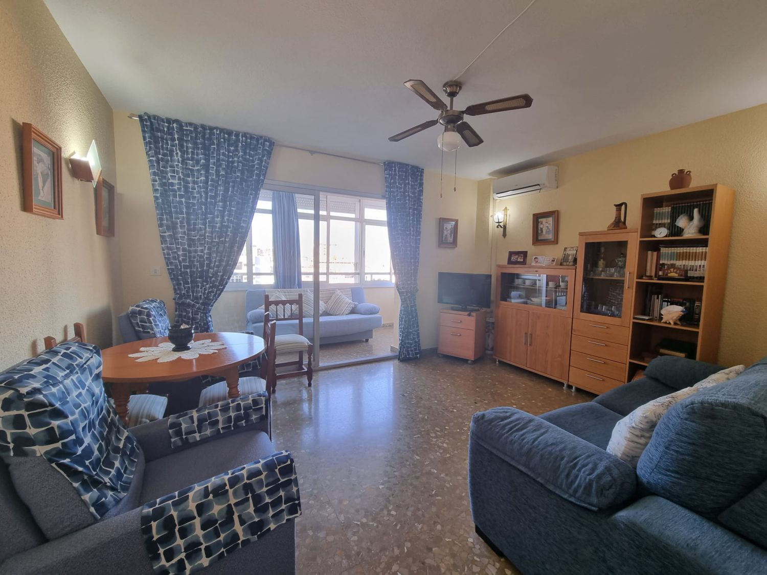 Living room of Study for sale in Torremolinos  with Terrace and Community pool