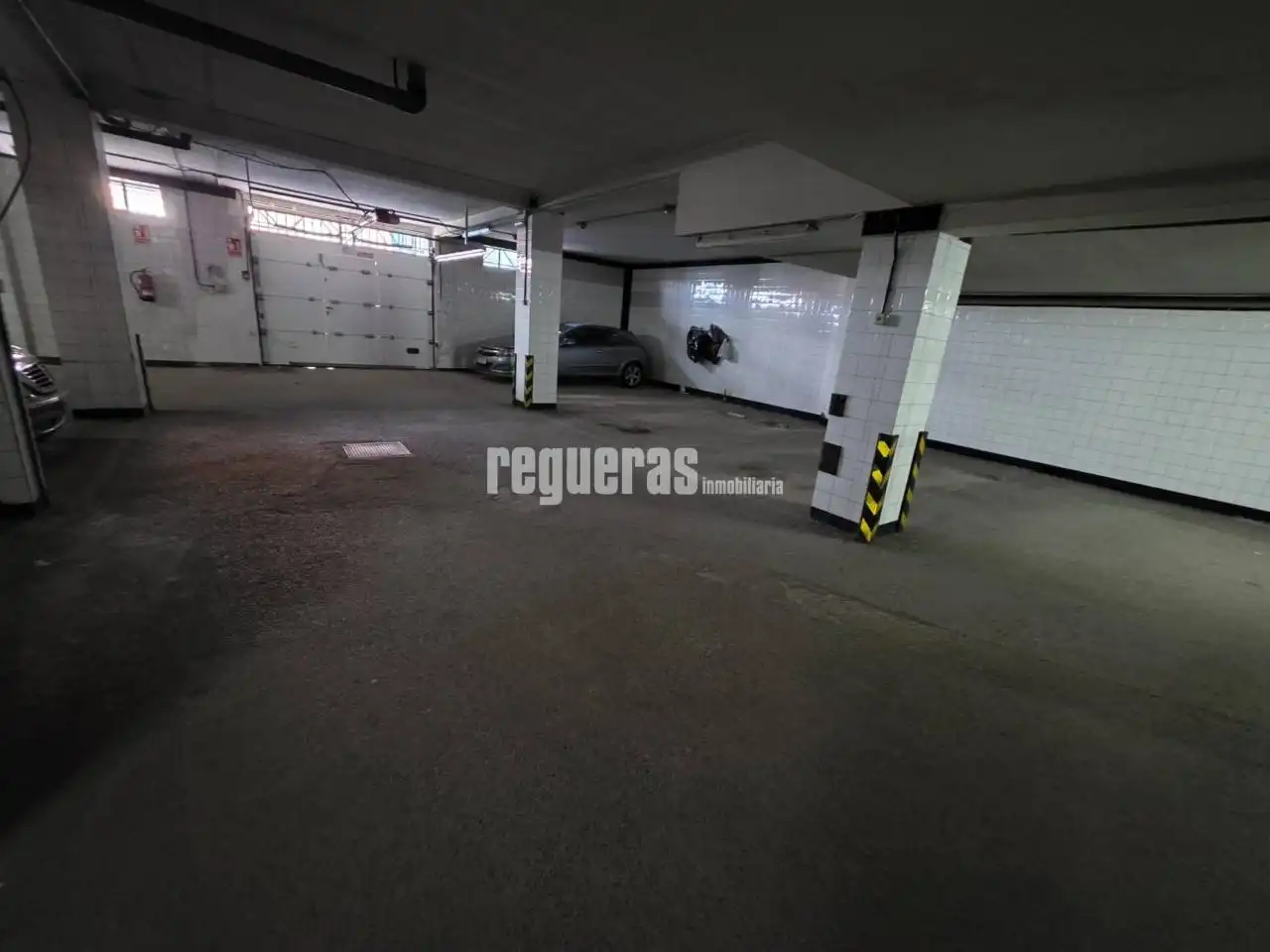 Parking de Piso en venta en Avilés con Calefacción, Parquet y Terraza