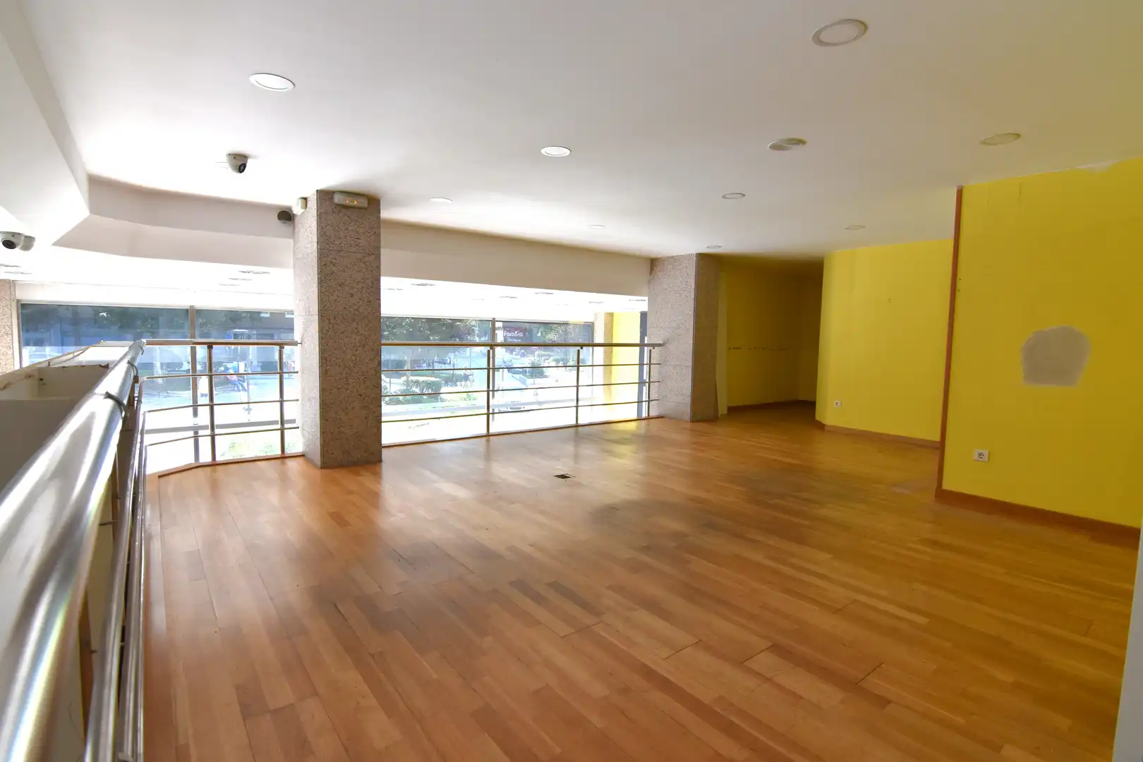 Local comercial en alquiler en Plaza José González Dopeso 51, imagen 5