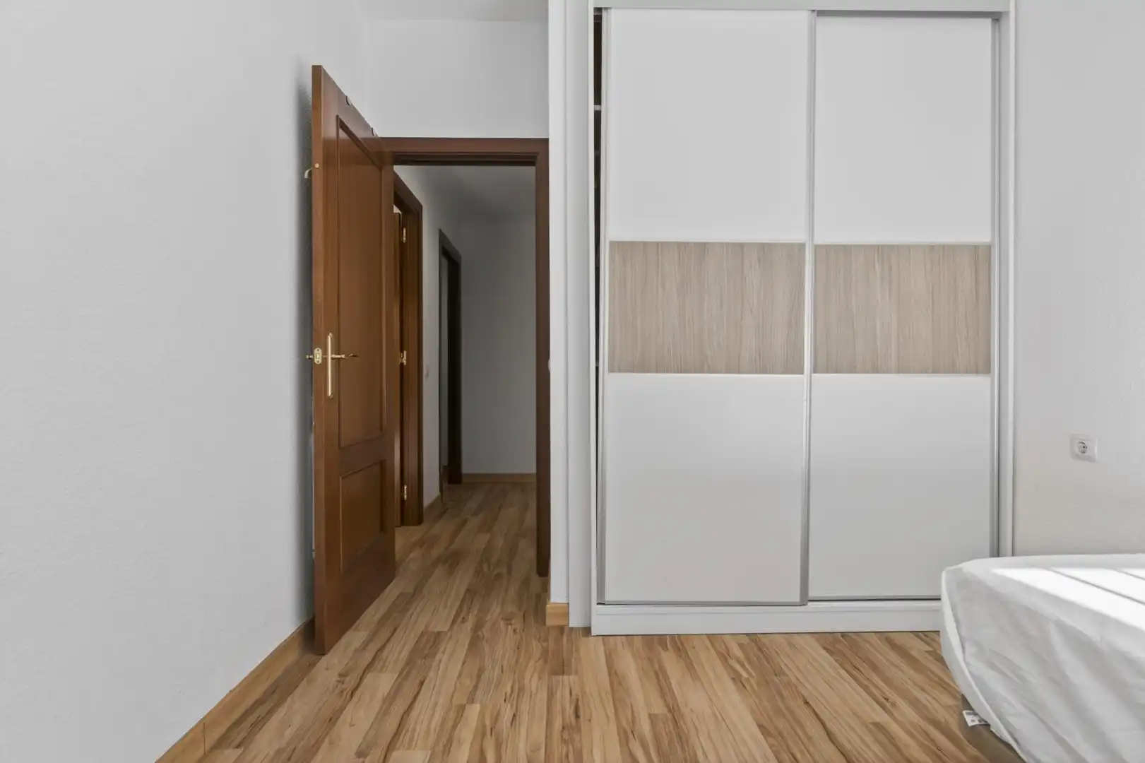 Piso en venta en Sevilla con Aire acondicionado, Terraza y Piscina comunitaria