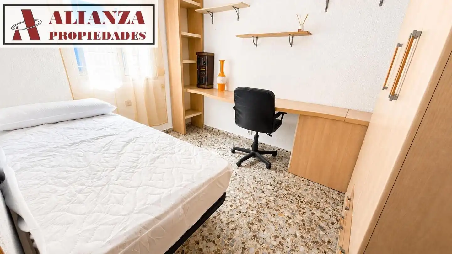 Bedroom of Flat for rent in Málaga  with Terrace