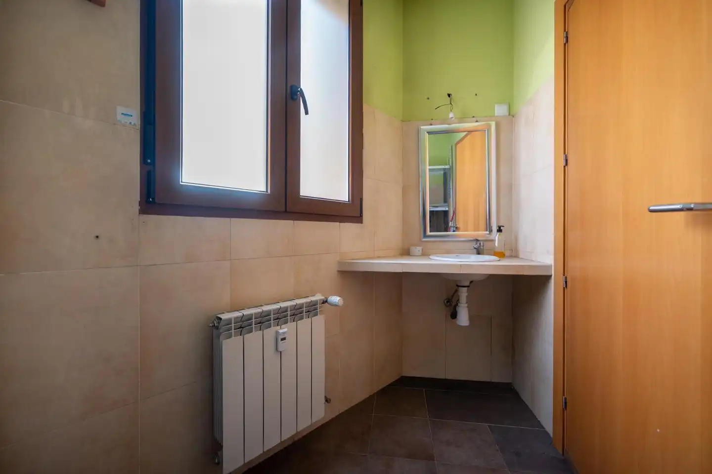 Baño de Local en venta en Madrid