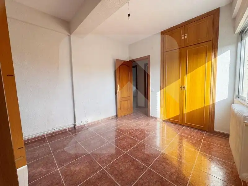 Bedroom of Flat for sale in Valdemoro  with Heating, Terrace and Alarm