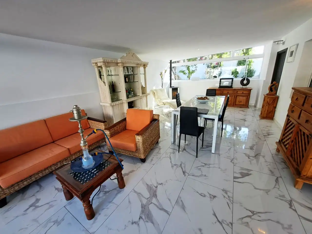 Sala de estar de Casa o chalet en venta en La Nucia con Aire acondicionado, Calefacción y Jardín privado