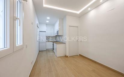 Kitchen of Apartment for sale in  Madrid Capital  with Air Conditioner and Heating