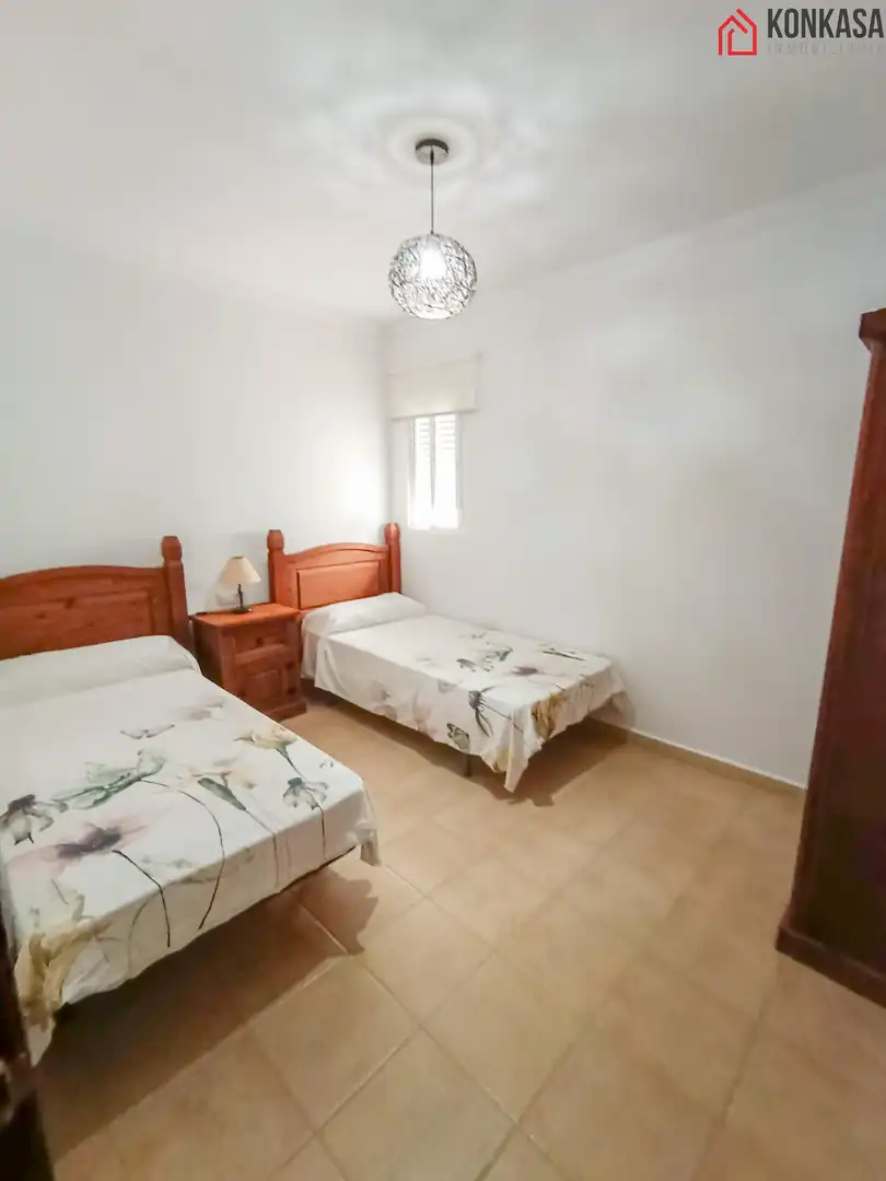 Flat with terrace for sale in Algar, imagen 4
