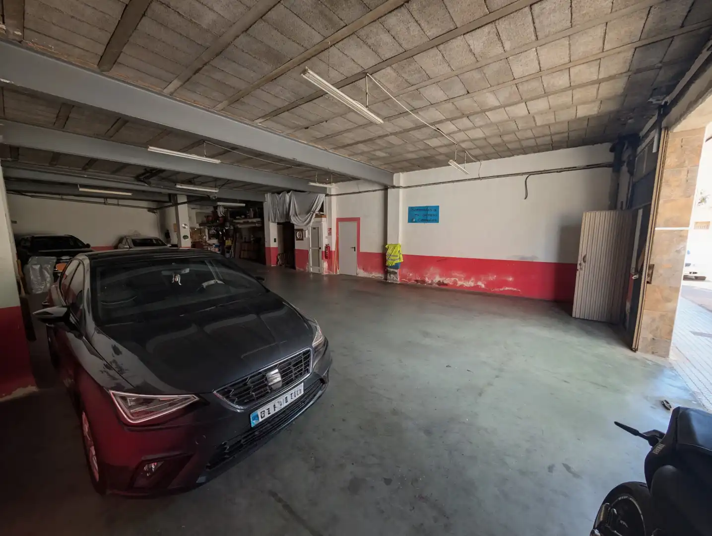 Parking de Piso en venta en Cartagena con Aire acondicionado, Terraza y Amueblado