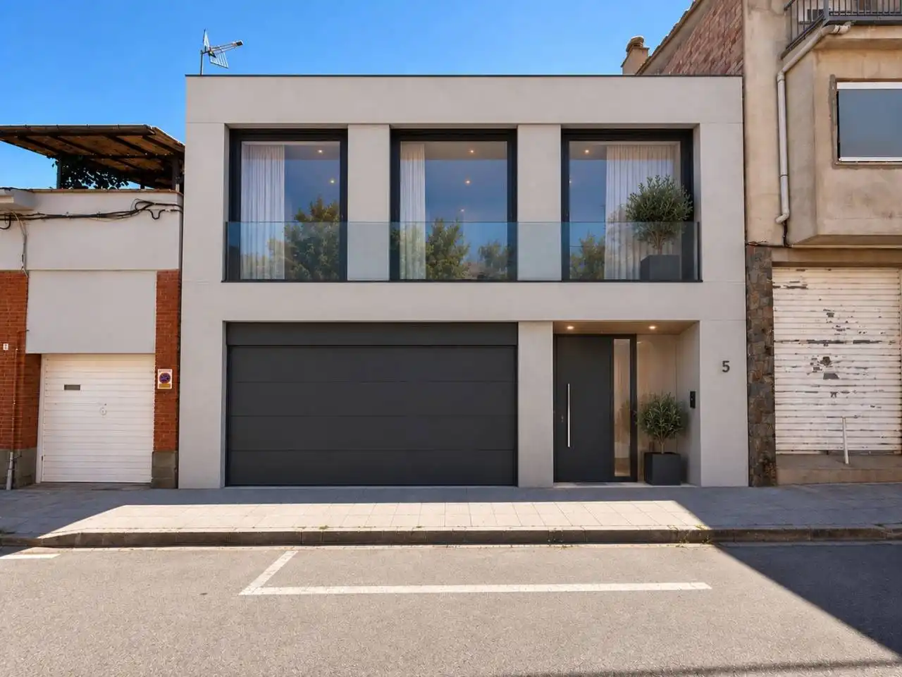 Residential land for sale in Olot, imagen 3