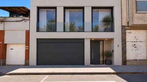 Terreno completamente llano en una zona residencial tranquila de Olot, immagine 3