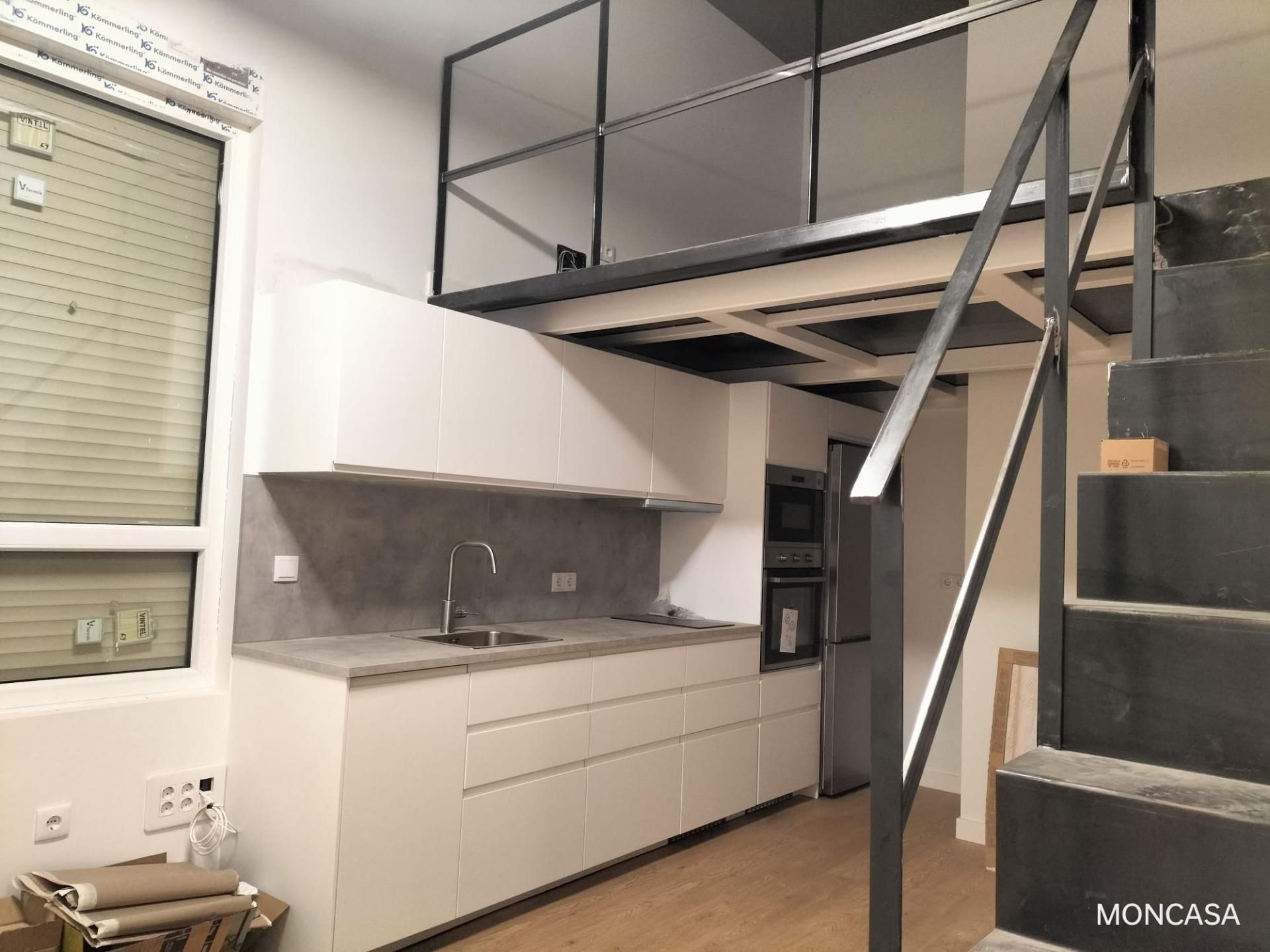 Cuina de Apartament de lloguer en Valladolid Capital amb Aire condicionat