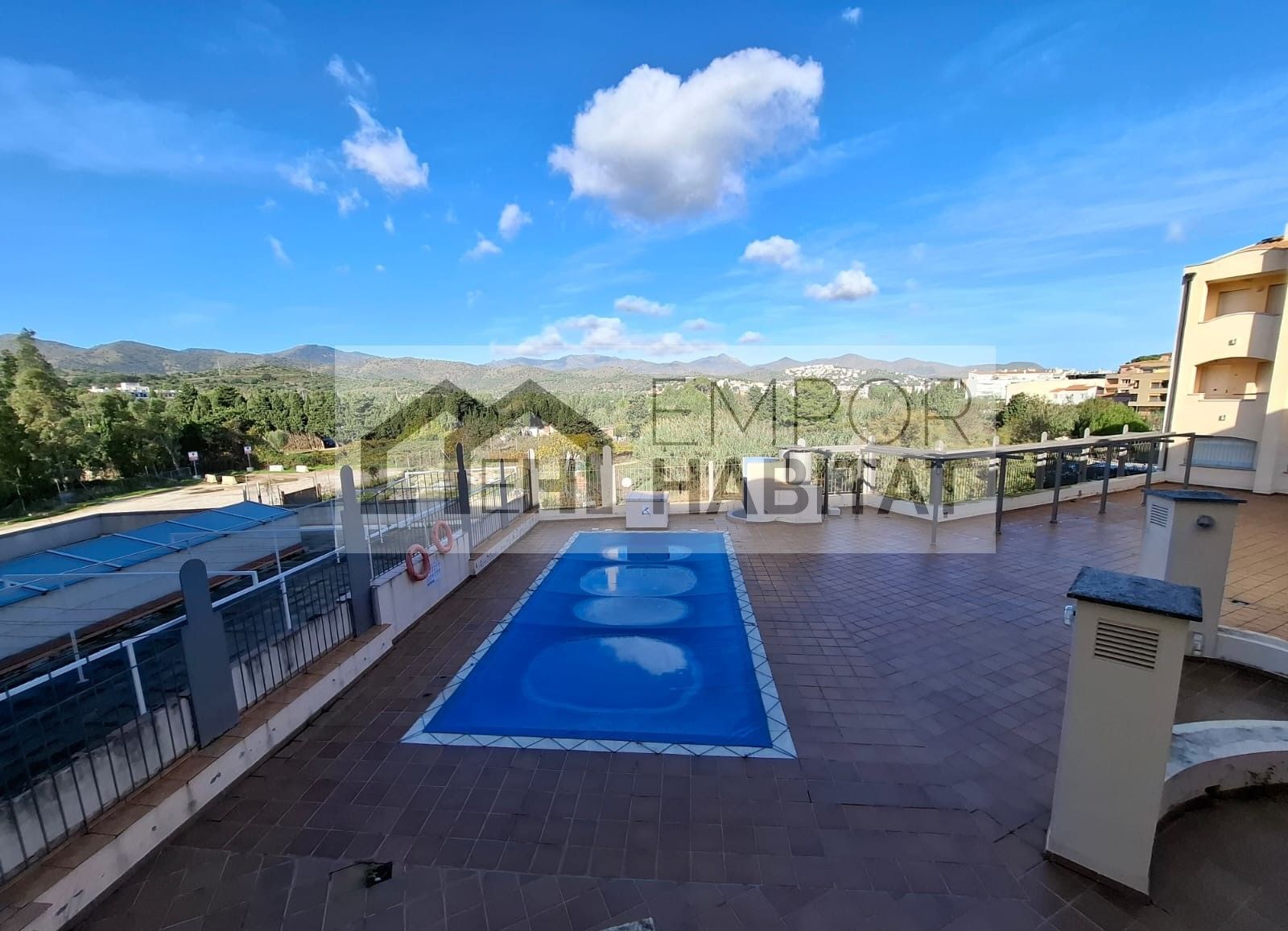 Piscina de Dúplex en venda en Llançà amb Aire condicionat, Terrassa i Moblat