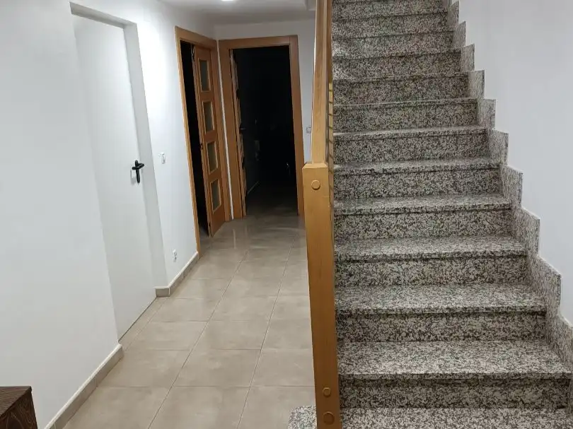 Wohnung zur Miete in Lécera mit Privatgarten, Terrasse und Abstellraum