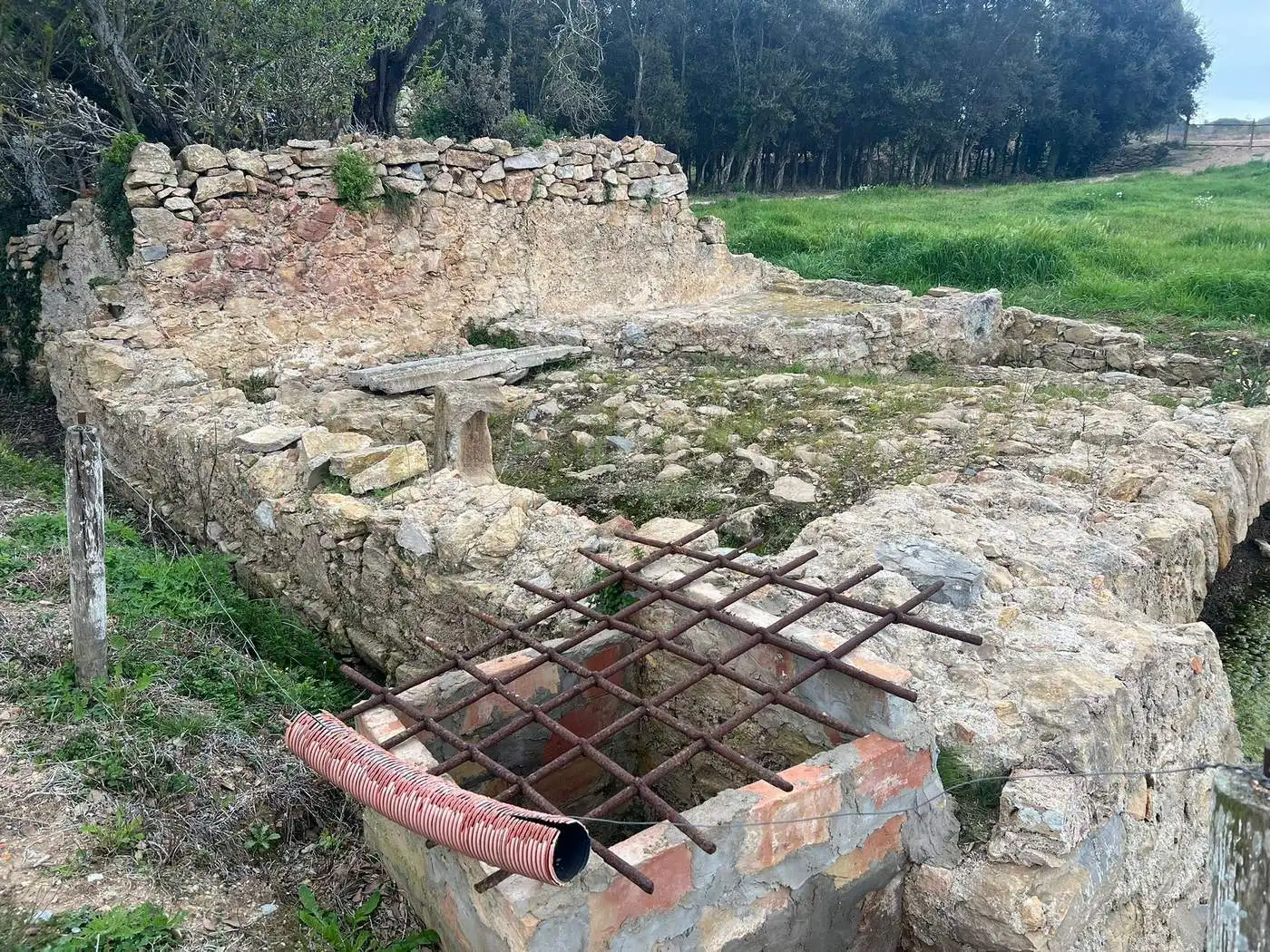 Vista exterior de Finca rústica en venda en Palafrugell amb Aire condicionat, Calefacció i Jardí privat