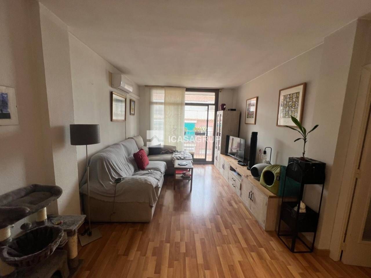 Sala d'estar de Pis en venda en Sant Cugat del Vallès amb Aire condicionat, Calefacció i Balcó