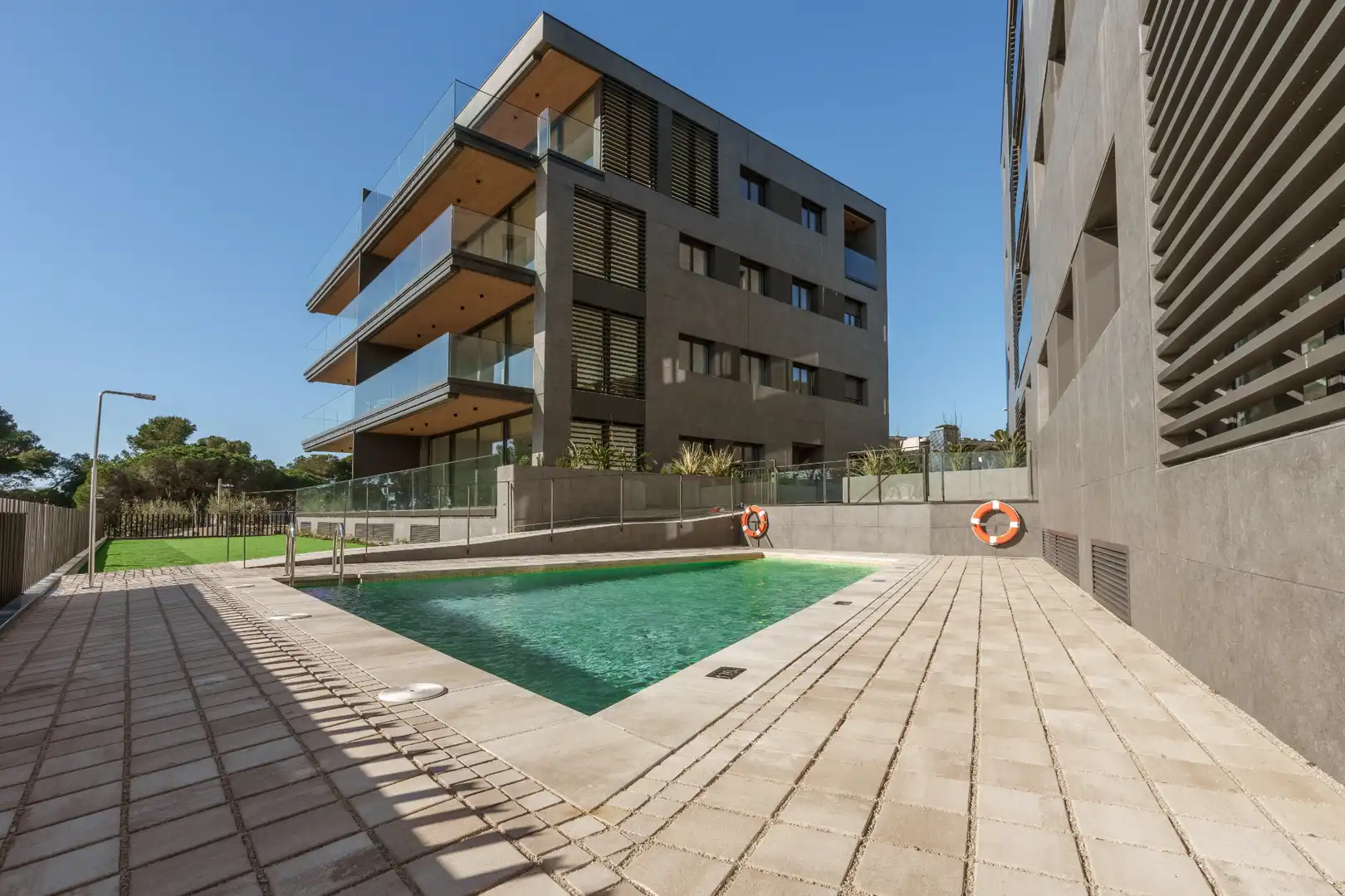 Appartamento di nuova costruzione con piscina in vendita a Avinguda Andorra 31, imagen 4