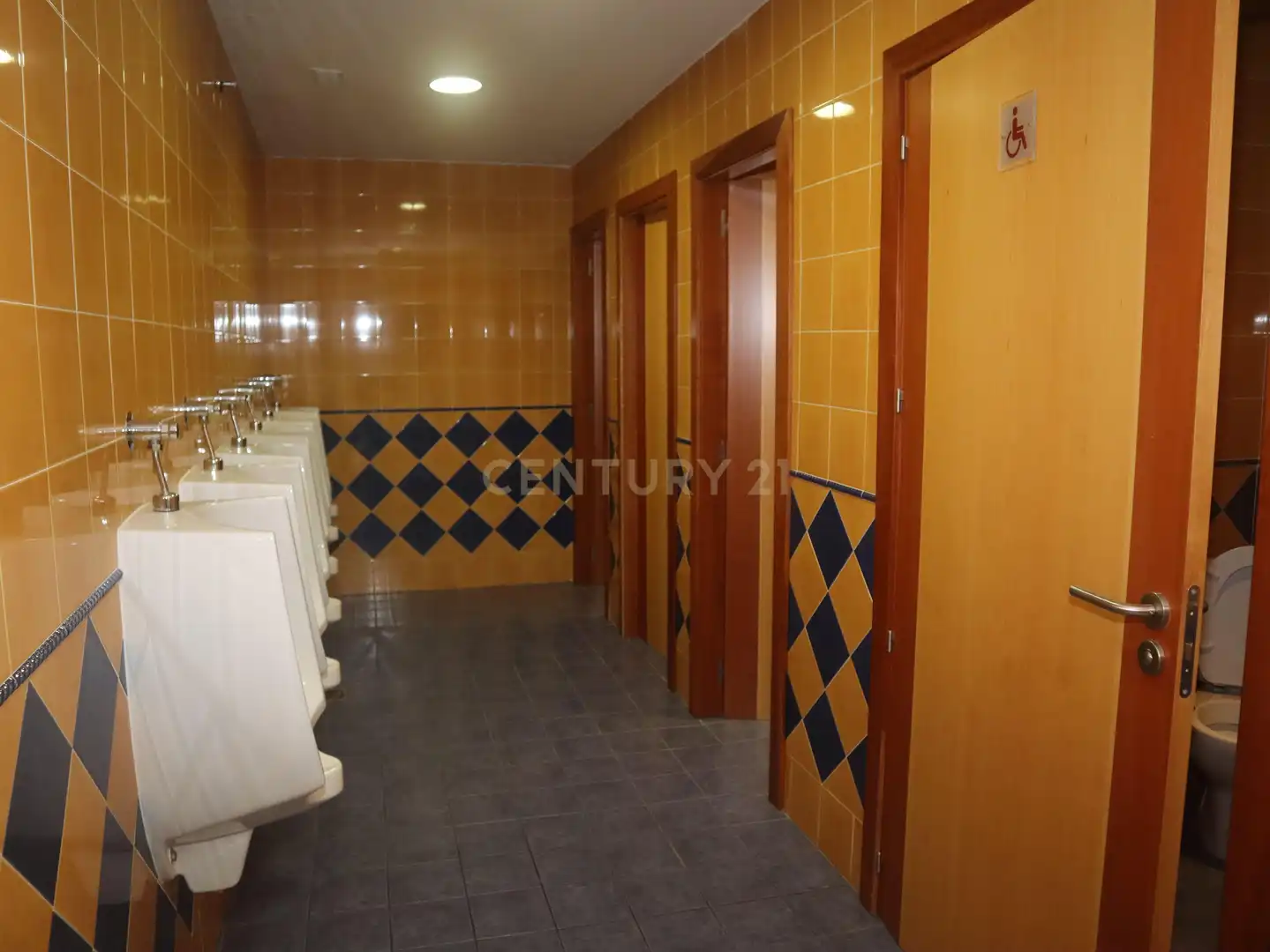 Baño de Edificio en venta en Alba de Tormes con Alarma