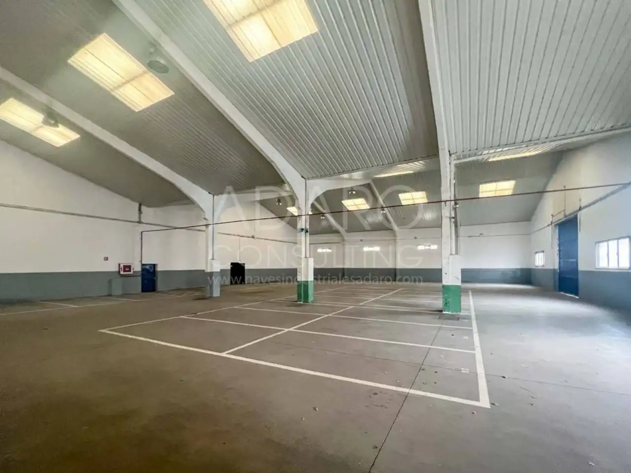 Parking of Industrial buildings for sale in Alcorcón