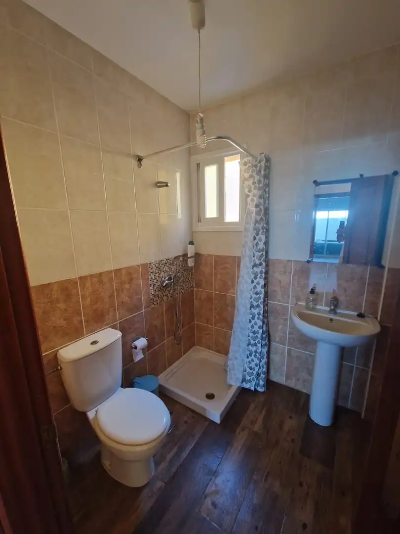Bany de Casa o xalet de lloguer en Arico amb Jardí privat, Terrassa i Traster