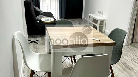 Foto 2 de Planta baja de alquiler en Barrio del Nervión, Sevilla Capital