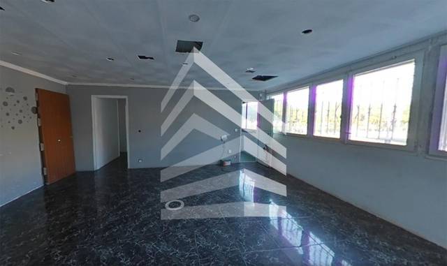 Piso en Venta en Carrer de Venus en La Mina