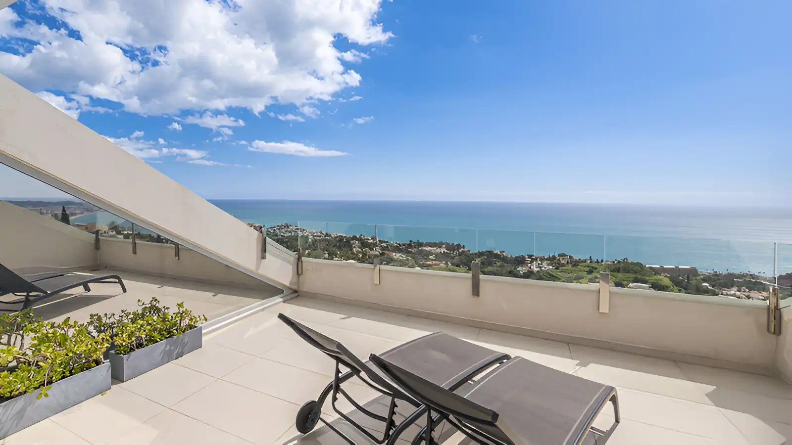 Terrace of Attic for sale in Benalmádena  with Air Conditioner, Heating and Terrace