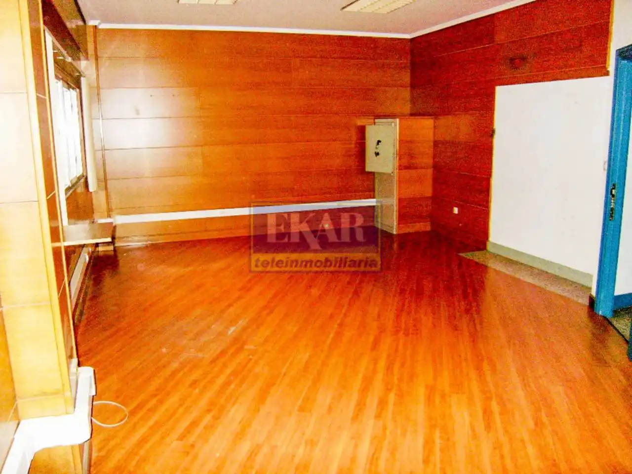 Industrial building to rent in Calle Primautzar, imagen 8