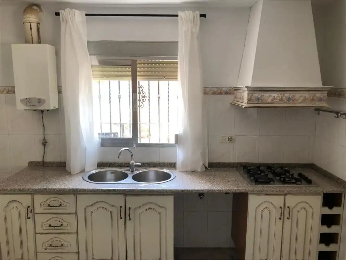 Cocina de Casa o chalet de alquiler en Córdoba con Aire acondicionado, Jardín privado y Trastero