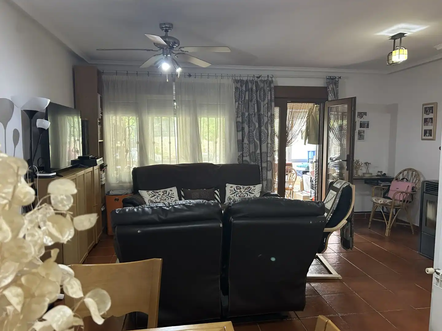 Sala de estar de Casa o chalet en venta en El Escorial con Aire acondicionado, Calefacción y Jardín privado