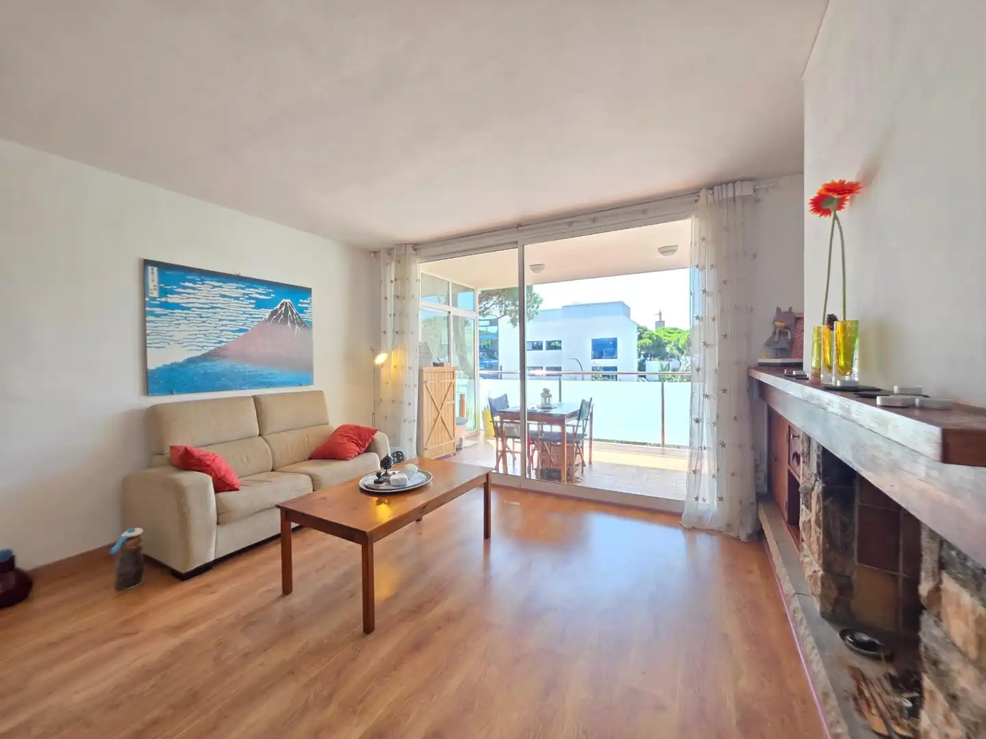 Living room of Flat for sale in Castelldefels  with Heating, Parquet flooring and Terrace