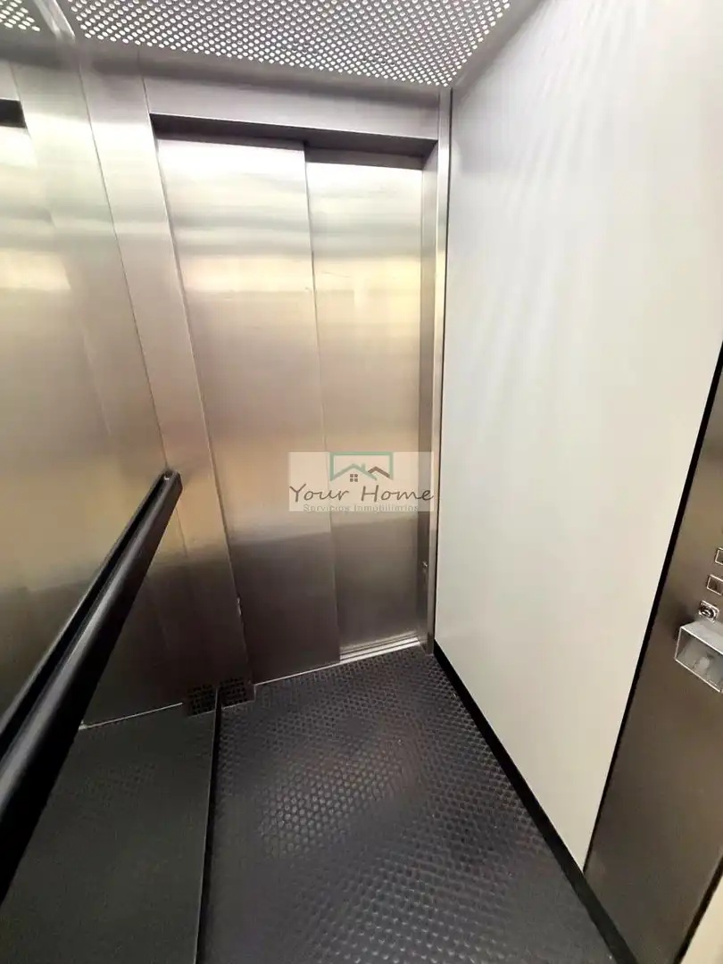 Wohnung zum Verkauf in Madrid mit Heizung, Parkett und Gemeinschaftspool